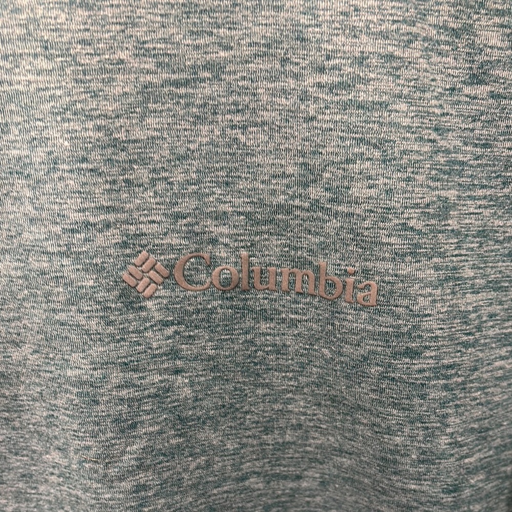 Columbia Gray and Green Short Sleeve Tee - Picture 4 of 5